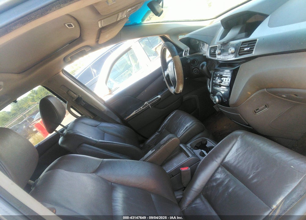 2011 HONDA ODYSSEY VIN: 5FNRL5H6XBB014559