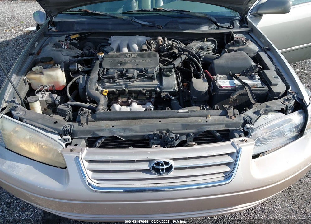 1999 TOYOTA CAMRY LE V6 VIN: 4T1BF28K3XU083415