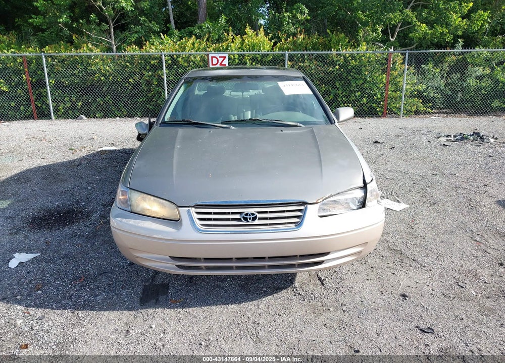 1999 TOYOTA CAMRY LE V6 VIN: 4T1BF28K3XU083415