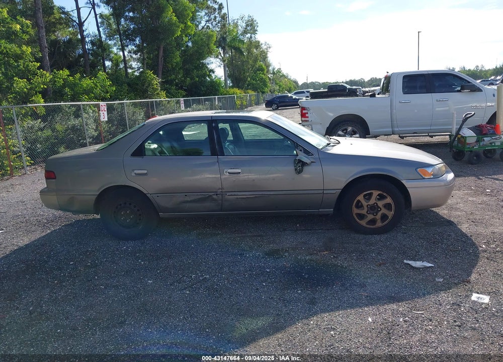 1999 TOYOTA CAMRY LE V6 VIN: 4T1BF28K3XU083415
