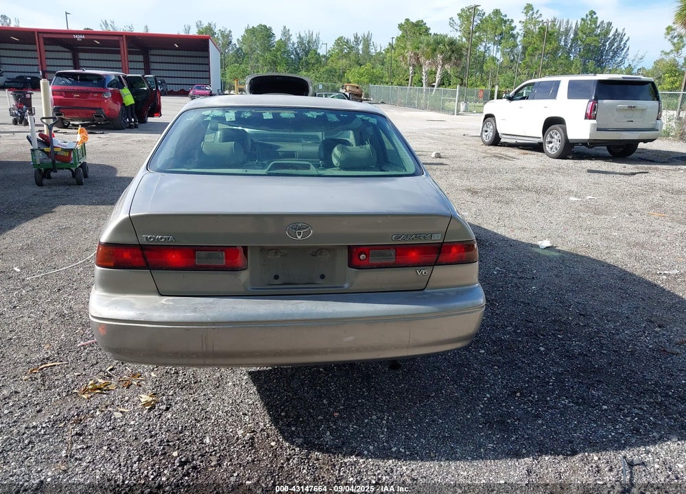 1999 TOYOTA CAMRY LE V6 VIN: 4T1BF28K3XU083415