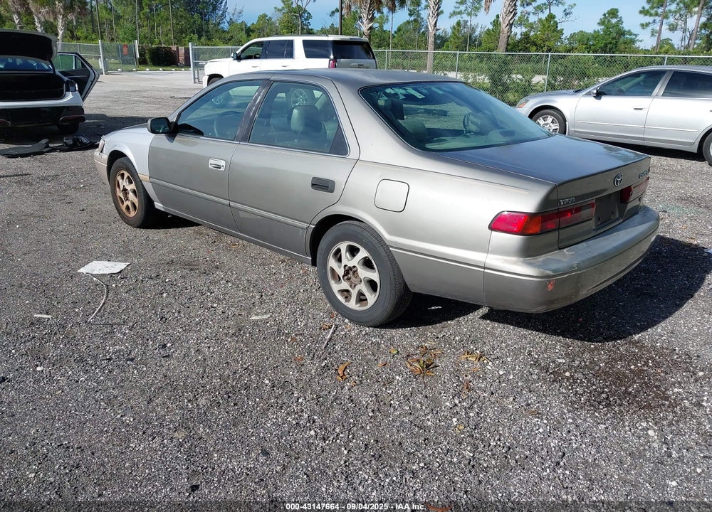 1999 TOYOTA CAMRY LE V6 VIN: 4T1BF28K3XU083415