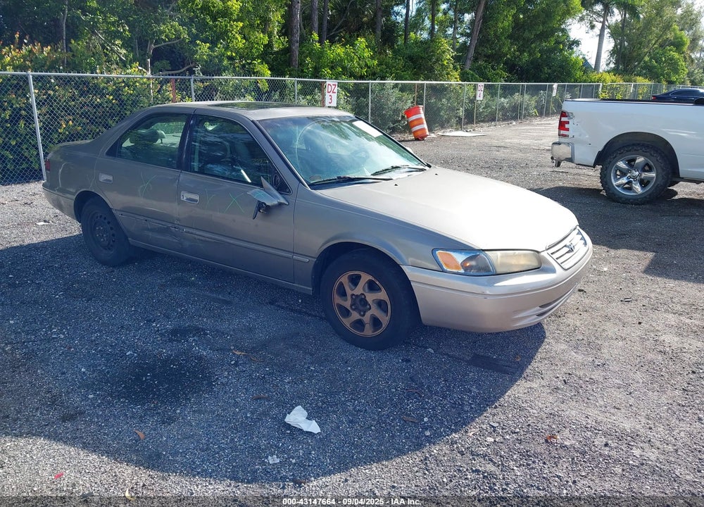 1999 TOYOTA CAMRY LE V6 VIN: 4T1BF28K3XU083415