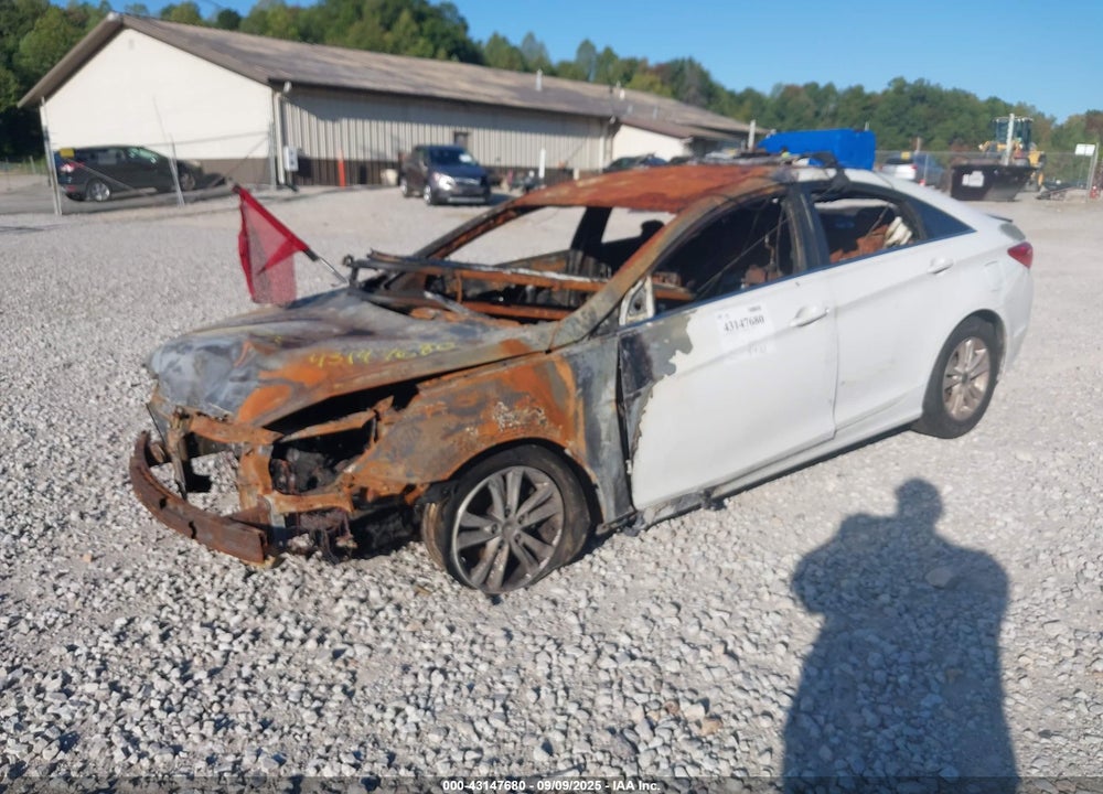2013 HYUNDAI SONATA GLS VIN: 5NPEB4AC7DH605867
