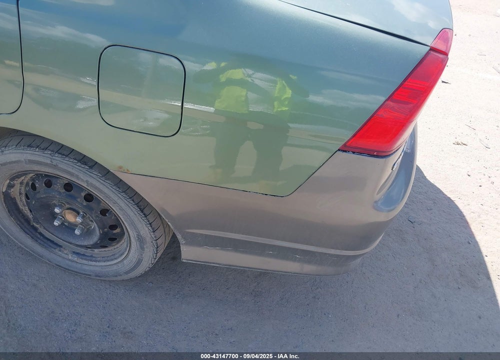 2004 HONDA CIVIC LX VIN: 1HGES16574L011107