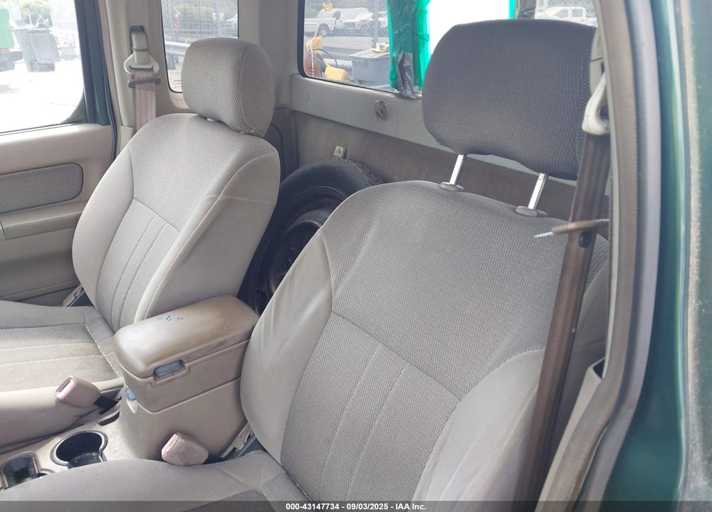 2002 NISSAN FRONTIER XE VIN: 1N6DD26SX2C319981