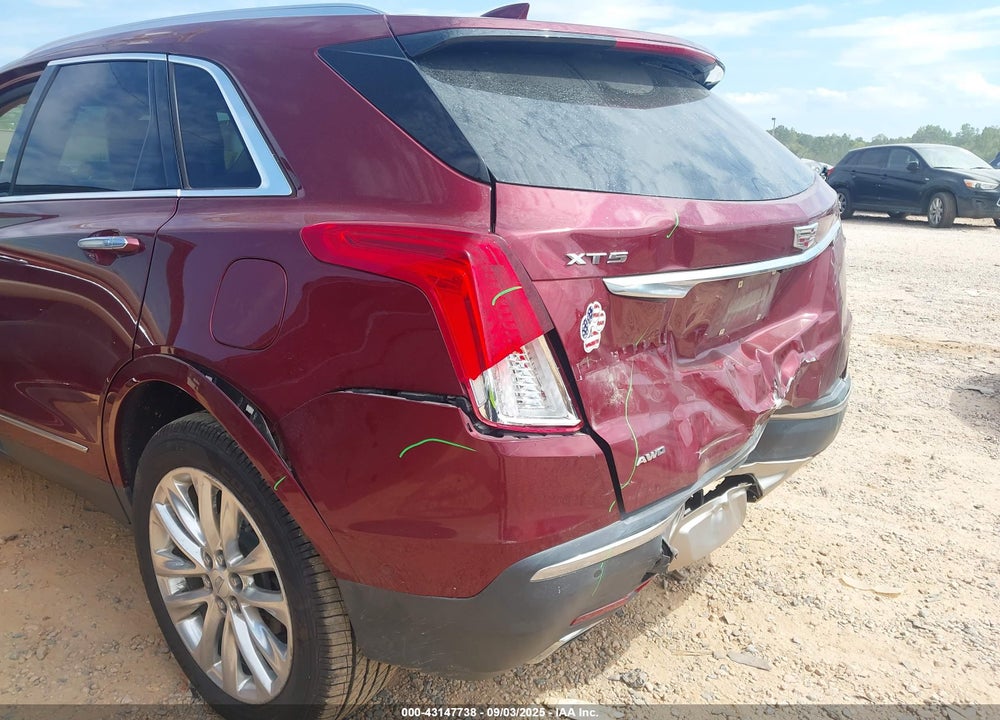 2017 CADILLAC XT5 VIN: 1GYKNFRS3HZ167469