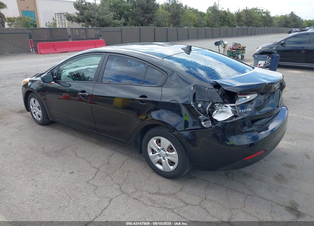 2015 KIA FORTE LX VIN: KNAFK4A68F5426011