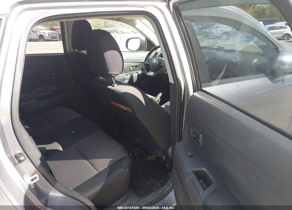 2017 MITSUBISHI OUTLANDER SPORT VIN: JA4AR3AW5HZ043488
