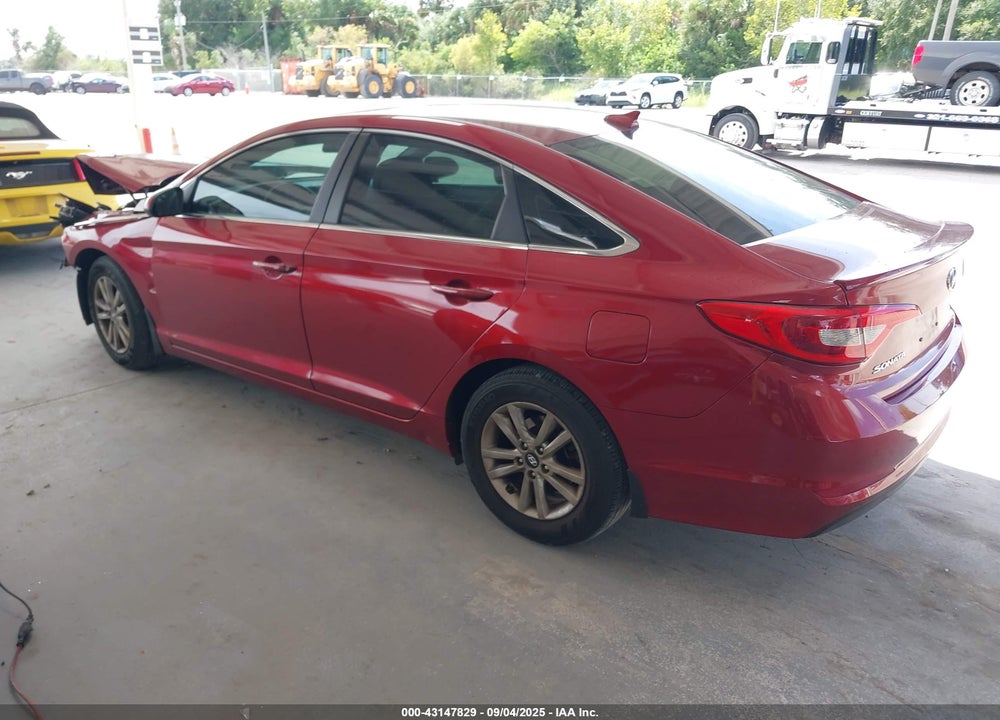 2015 HYUNDAI SONATA VIN: 5NPE24AF7FH238949