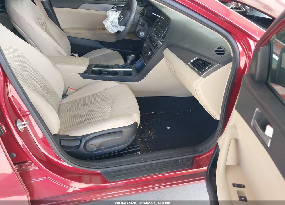 2015 HYUNDAI SONATA VIN: 5NPE24AF7FH238949