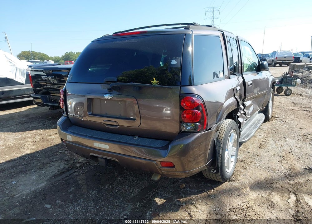 2008 CHEVROLET TRAILBLAZER LT VIN: 1GNDT13S682232167