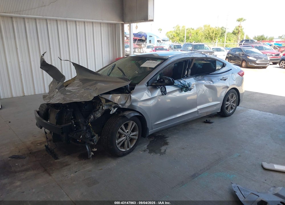 2017 HYUNDAI ELANTRA VIN: 5NPD84LF9HH067261