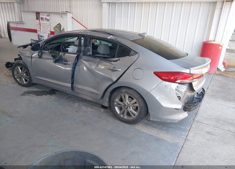 2017 HYUNDAI ELANTRA VIN: 5NPD84LF9HH067261