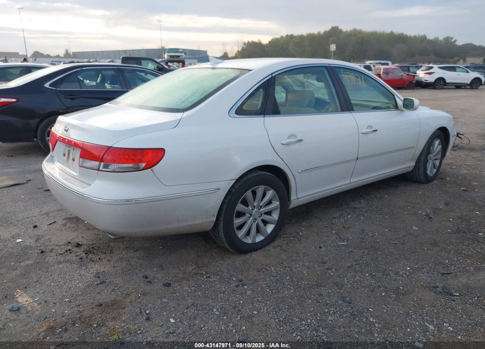 2009 HYUNDAI AZERA GLS VIN: KMHFC46DX9A360592