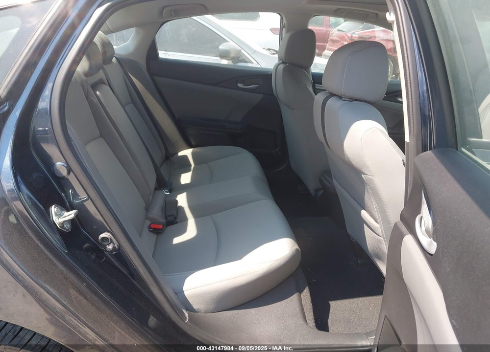 2017 HONDA CIVIC VIN: 19XFC2F74HE073666