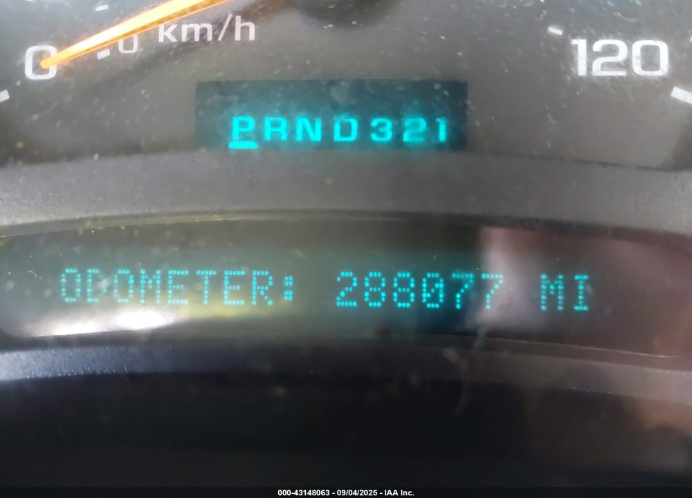 2004 CHEVROLET TAHOE LS VIN: 1GNEC13Z54J153784
