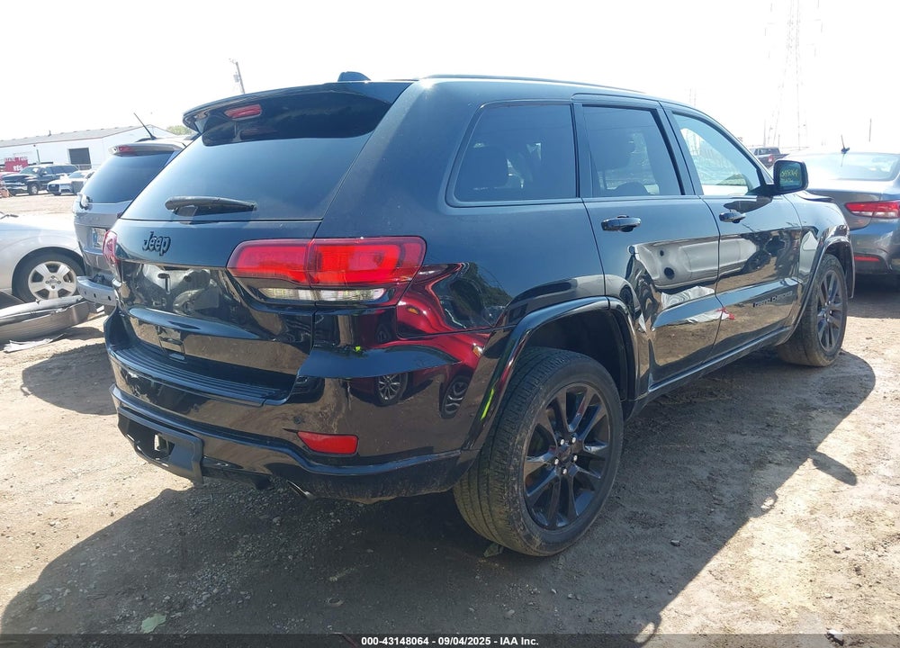 2017 JEEP GRAND CHEROKEE VIN: 1C4RJFAG3HC700527