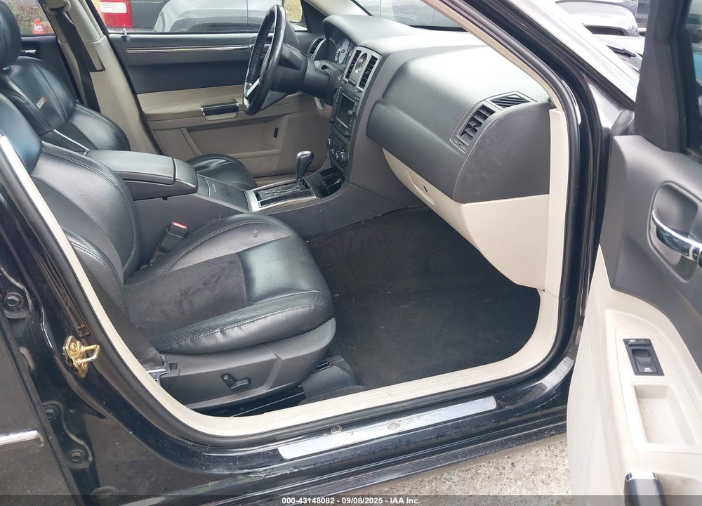 2006 CHRYSLER 300C SRT8 VIN: 2C3LA73W36H450317
