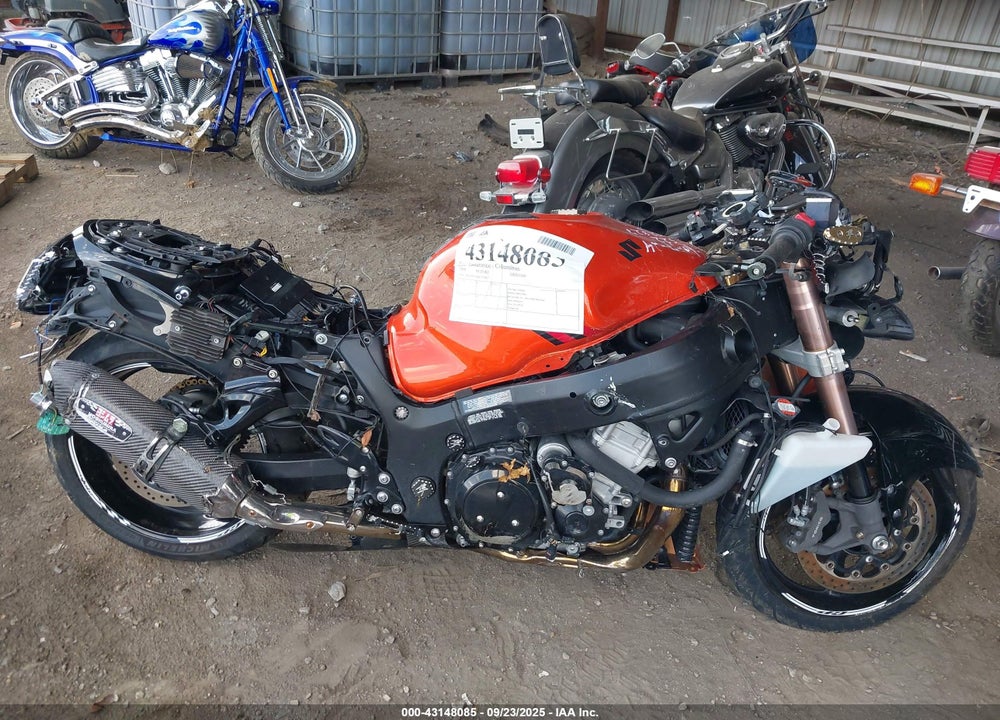 2008 SUZUKI GSX1300 R VIN: JS1GX72A882102827