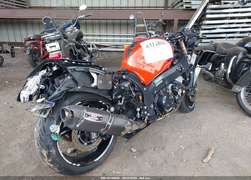 2008 SUZUKI GSX1300 R VIN: JS1GX72A882102827
