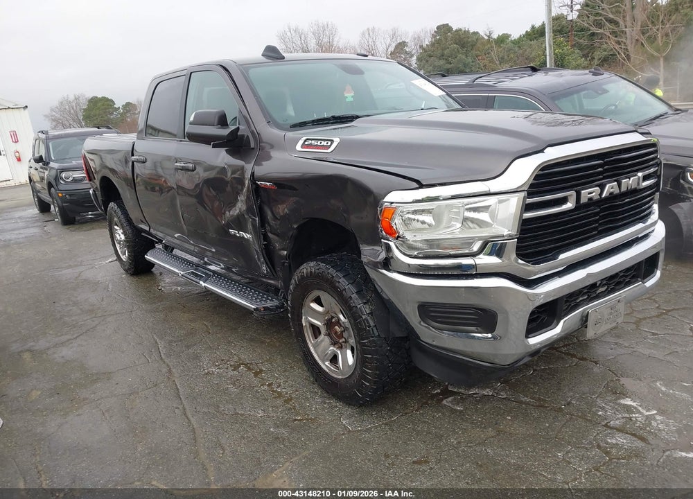 2021 RAM 2500 BIG HORN  4X4 6'4 BOX VIN: 3C6UR5DJ2MG652618