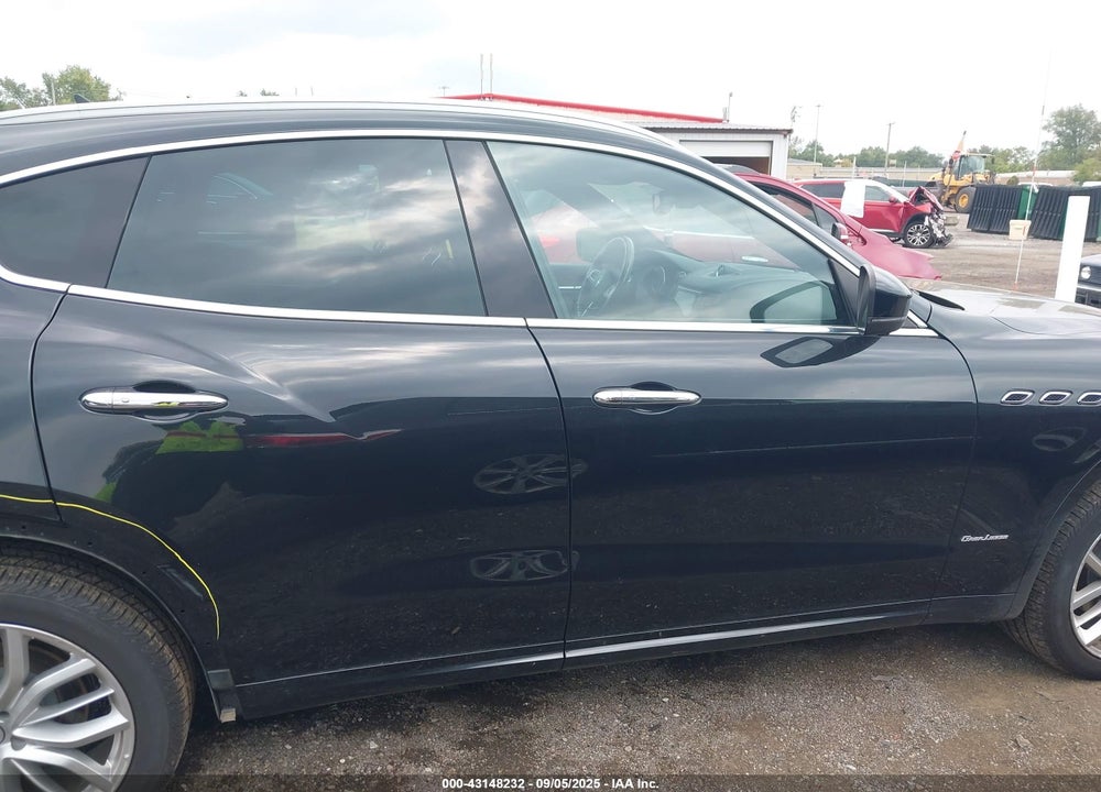 2021 MASERATI LEVANTE VIN: ZN661XUL2MX372309