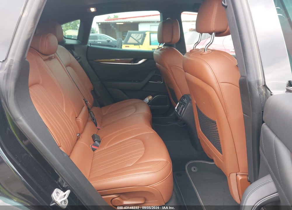 2021 MASERATI LEVANTE VIN: ZN661XUL2MX372309