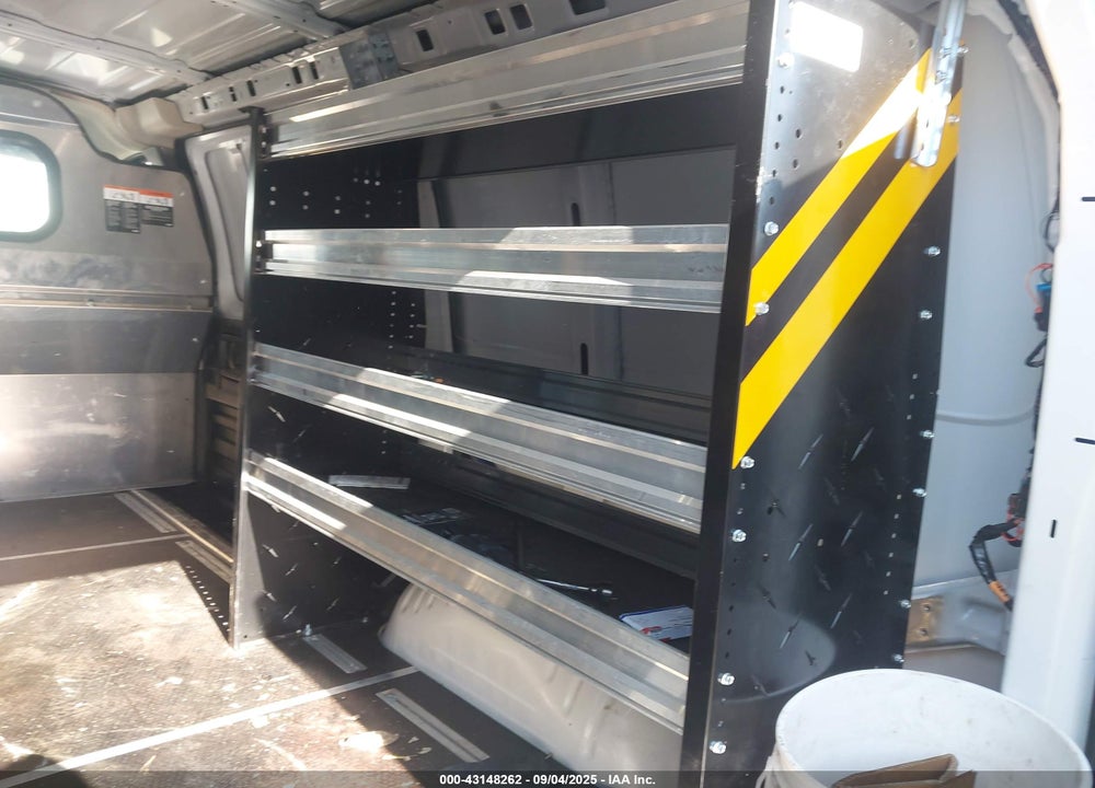 2024 CHEVROLET EXPRESS CARGO RWD 2500 REGULAR WHEELBASE WT VIN: 1GCWGAFP2R1174904