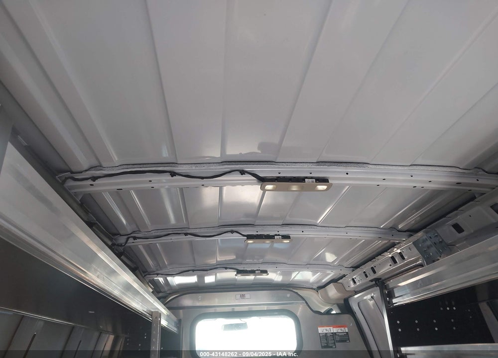 2024 CHEVROLET EXPRESS CARGO RWD 2500 REGULAR WHEELBASE WT VIN: 1GCWGAFP2R1174904