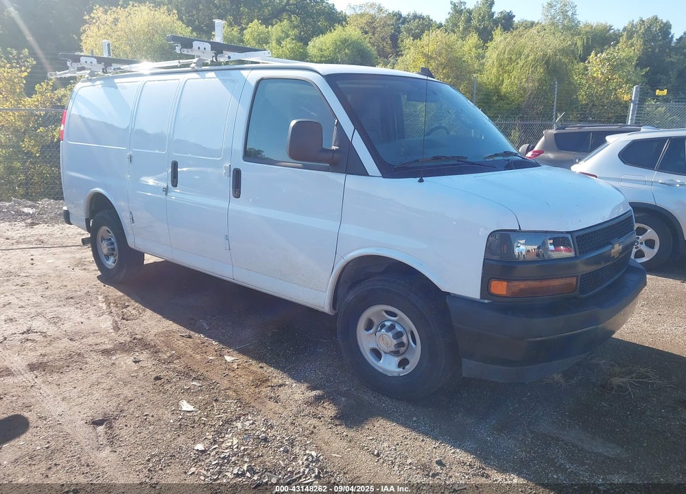 2024 CHEVROLET EXPRESS CARGO RWD 2500 REGULAR WHEELBASE WT VIN: 1GCWGAFP2R1174904