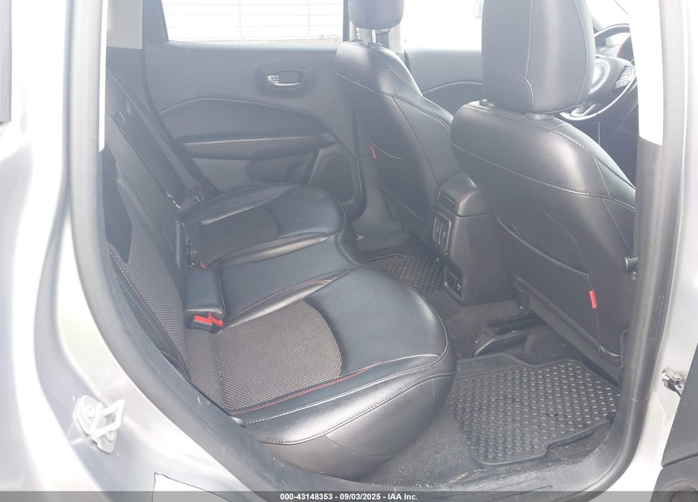 2020 JEEP COMPASS VIN: 3C4NJDDB1LT208188