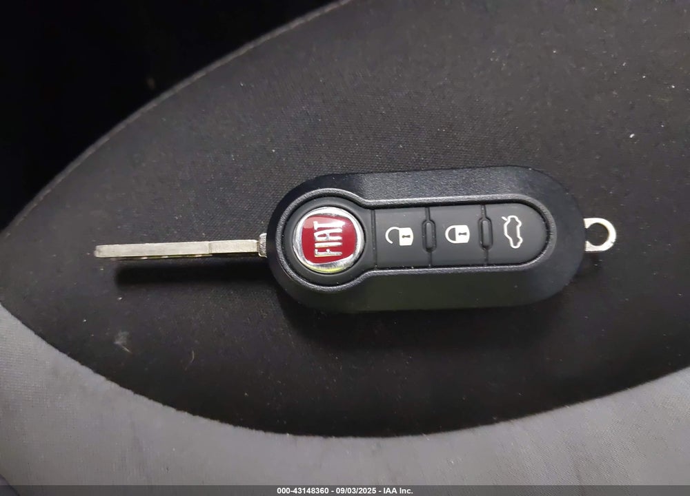 2014 FIAT 500L EASY VIN: ZFBCFABH4EZ028541