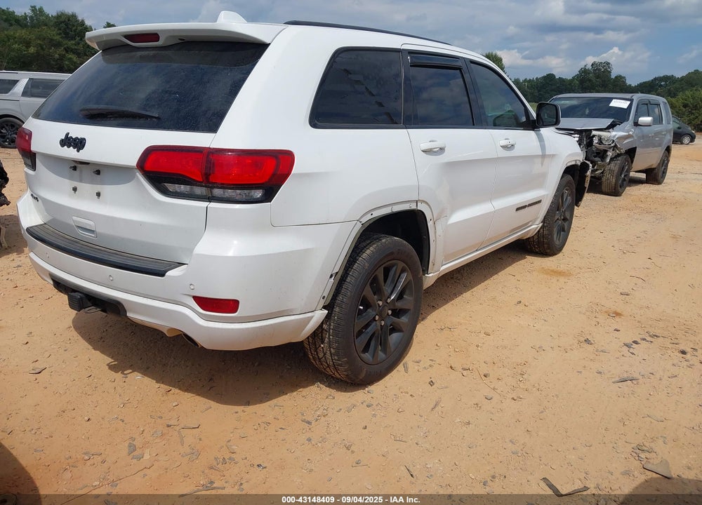 2017 JEEP GRAND CHEROKEE ALTITUDE 4X4 VIN: 1C4RJFAG2HC922363