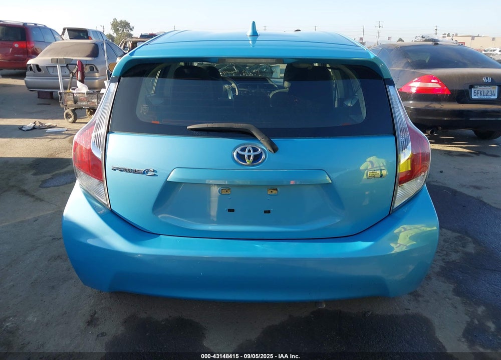 2015 TOYOTA PRIUS C VIN: JTDKDTB30F1100611