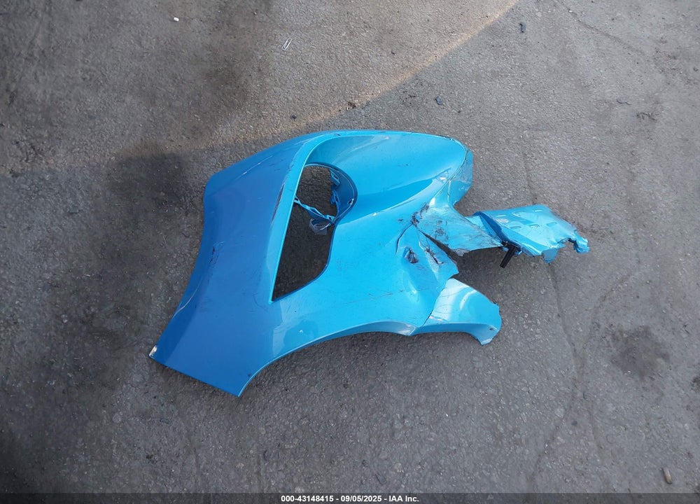 2015 TOYOTA PRIUS C VIN: JTDKDTB30F1100611