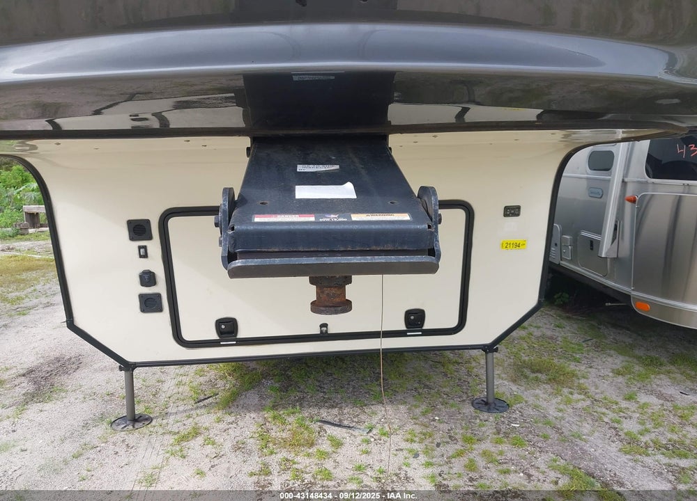 2018 VANLEIGH RV VILANO VIN: 7HHFC4029JV006579