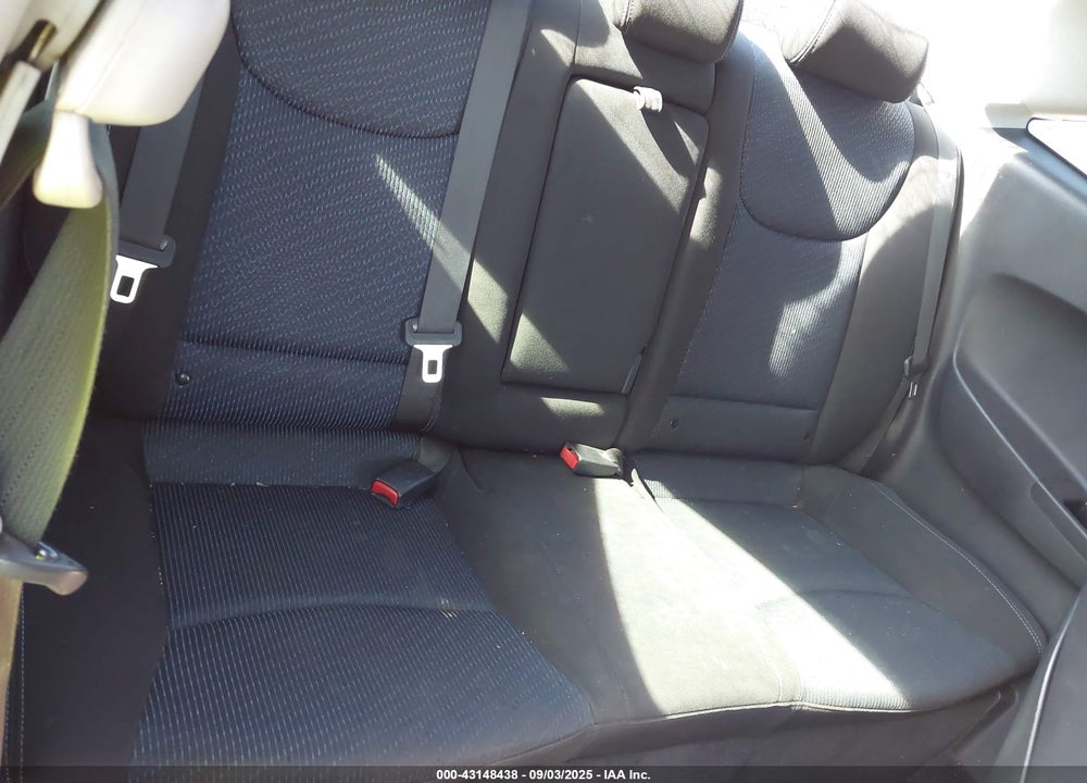 2014 HYUNDAI ELANTRA VIN: KMHDH6AH7EU027497
