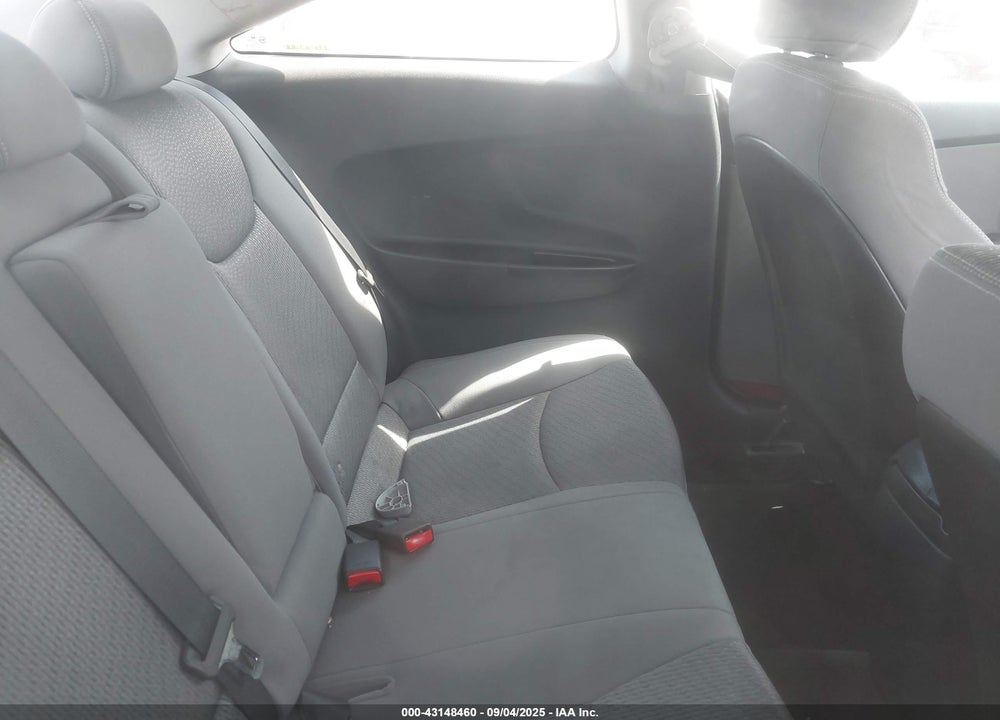 2013 HYUNDAI ELANTRA GS VIN: KMHDH6AE5DU012663