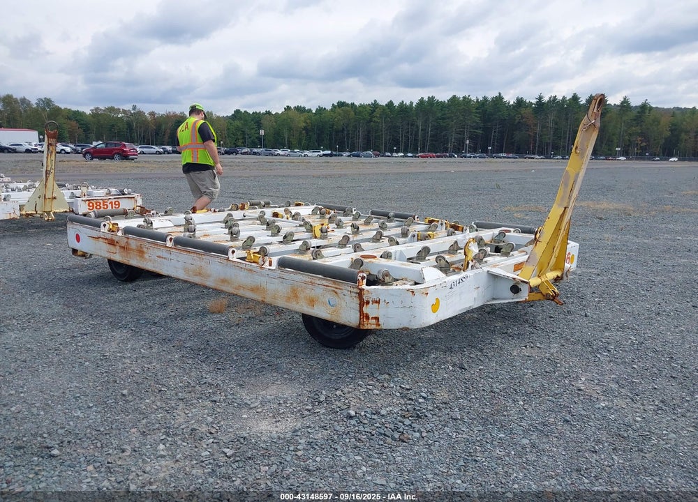 2005 EQUIPMENT GSE A05167D VIN: 00000000000059206
