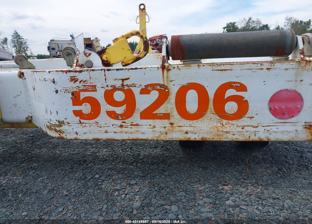 2005 EQUIPMENT GSE A05167D VIN: 00000000000059206
