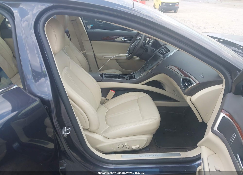 2013 LINCOLN MKZ VIN: 3LN6L2GK8DR807632
