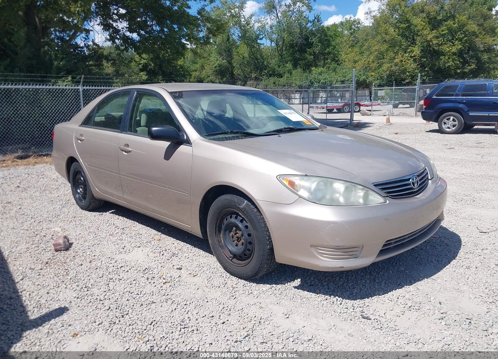 2005 TOYOTA CAMRY LE VIN: 4T1BE32K55U511421