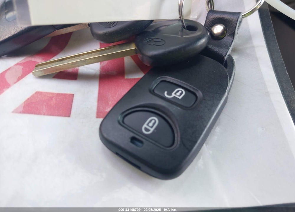 2017 HYUNDAI ACCENT VIN: KMHCT4AE8HU240998