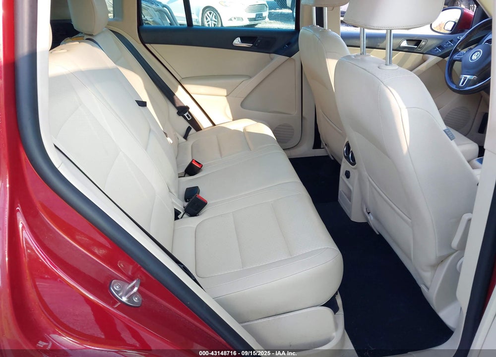 2013 VOLKSWAGEN TIGUAN VIN: WVGBV7AX9DW000978