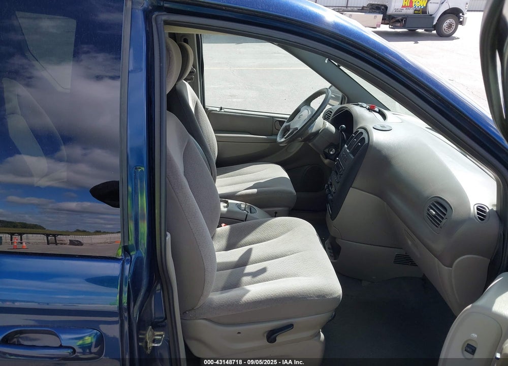 2003 DODGE GRAND CARAVAN SPORT VIN: 2D4GP44L13R130761