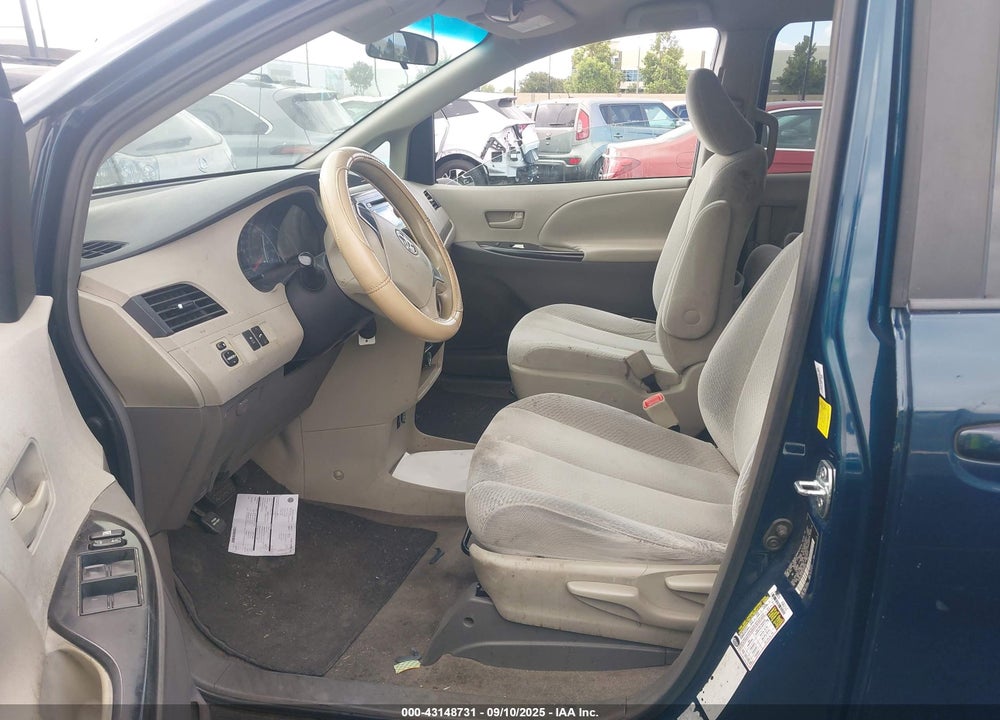 2011 TOYOTA SIENNA LE VIN: 5TDKA3DC8BS006818