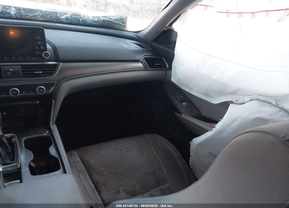 2018 HONDA ACCORD VIN: 1HGCV1F15JA056596