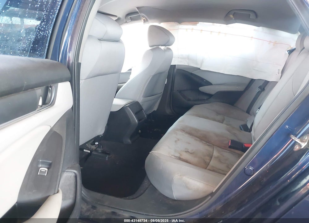 2018 HONDA ACCORD VIN: 1HGCV1F15JA056596