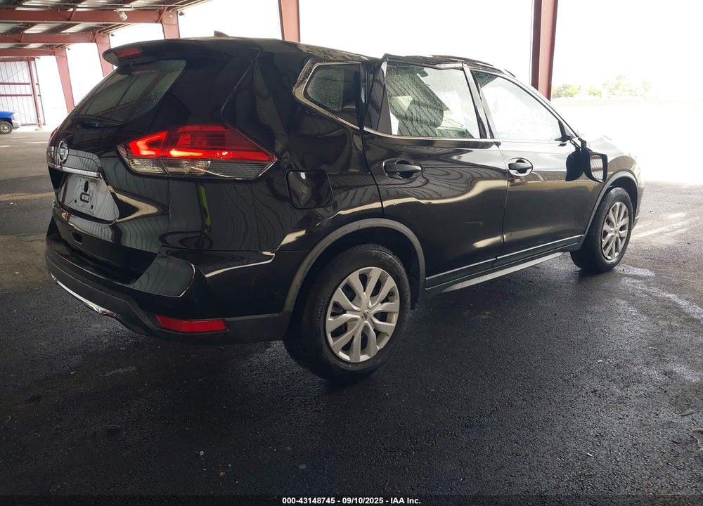 2017 NISSAN ROGUE VIN: JN8AT2MT9HW402799